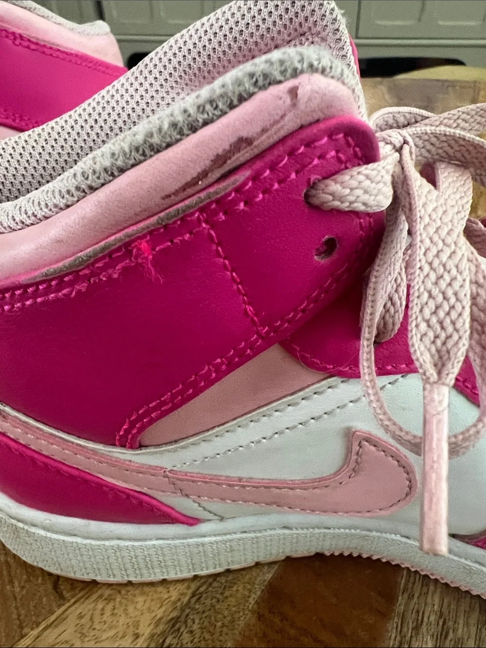 Nike Girls' Pink and Light Pink Low-Top Sneakers